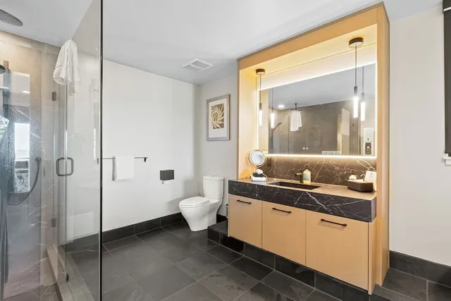 1 Bedroom, Lodge, Suite, King Bed, Ocean View, Sofa, Main Building, Black Rock Ocean Front Resort 3/3