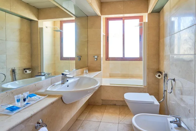 Room, Double Bed, Alhambra View، Crisol Guadalupe 4/4