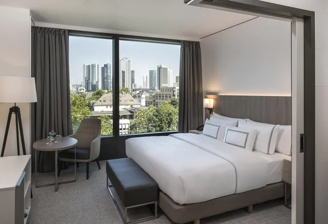 غرفة بسرير مزدوج، MELIA FRANKFURT CITY 2/4
