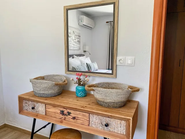 جناح كومفورت بسرير كوين، Villa Karina Near Achladies Beach 5/5
