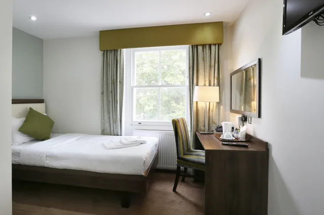 Room, Single, Hyde Park Boutique Hotel 2/4
