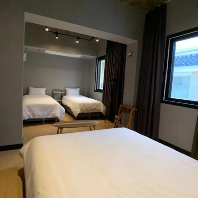 غرفة عائلية، Renaissance Hotel - Hostel 1/6