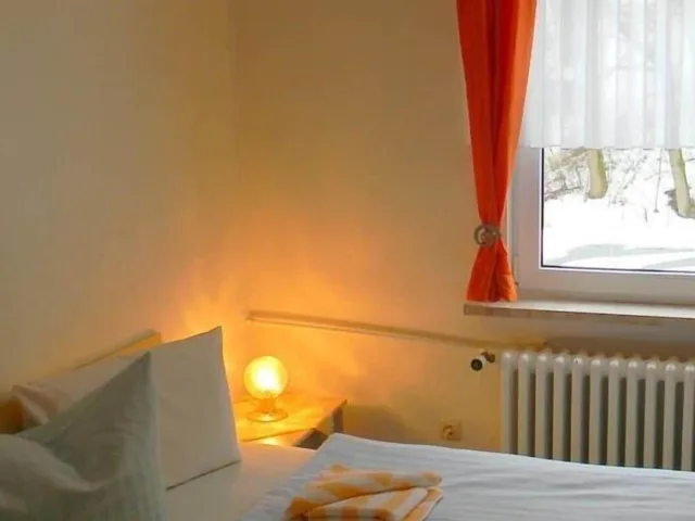 غرفة بسرير كينج بحمام مشترك، Hotel Waldmuhle 4/6