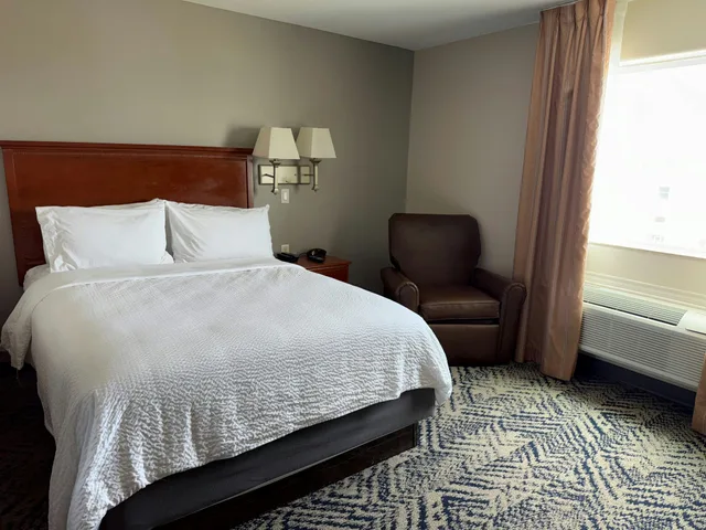 جناح استوديو بسرير كوين، Candlewood Suites La Porte 1/1