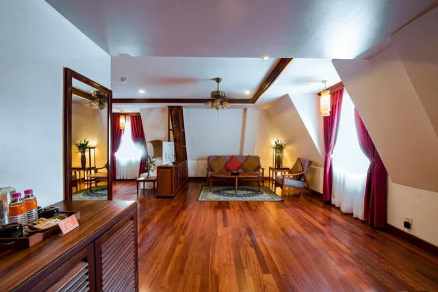 Penthouse Suite, King Bed، Royal Crown Hotel & Spa 10/10