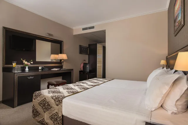Room, Double Bed, No Balcony, Hotel & Spa Diamant Residence 4/5