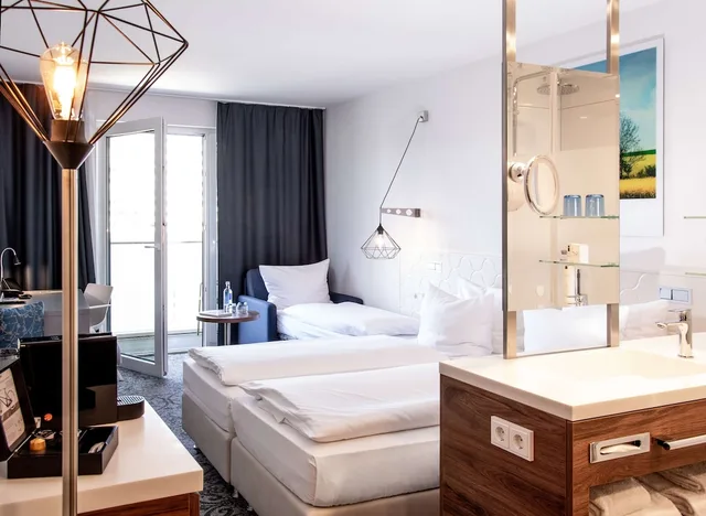 غرفة سوبيريور بسريرين منفصلين بشرفة، Dorint Hotel Duren 1/2