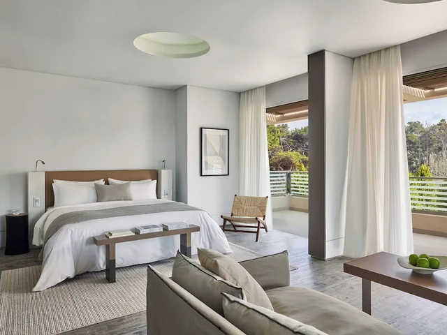 جناح تنفيذي بسرير مزدوج، Grecotel Astir Palace 2/5