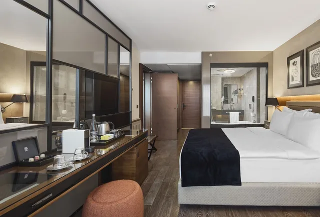 Bosphorus, Suite, Double Bed, Sofa, Balcony، Gezi Hotel Bosphorus, Istanbul, a Member of Design Hotels - Special Class 2/4