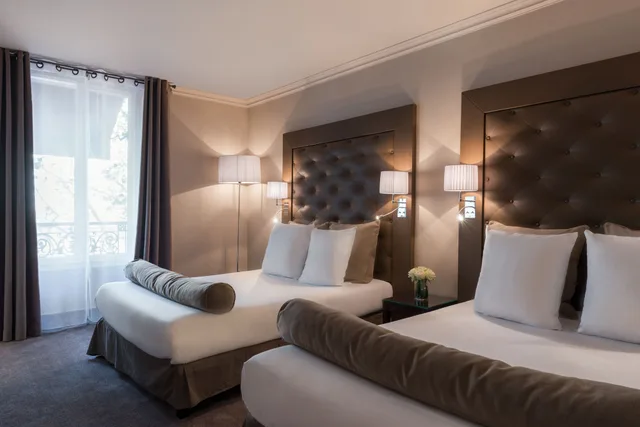 Executive, 1 Queen and 1 Murphy Bed, Queen Murphy Bed، Hotel Saint Cyr Etoile 6/10