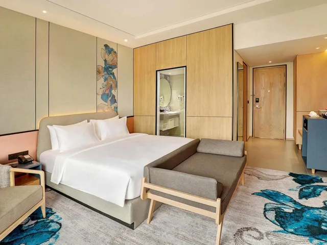 غرفة ديلوكس بسرير كينج وسرير كوين، Mercure Samarinda 4/6