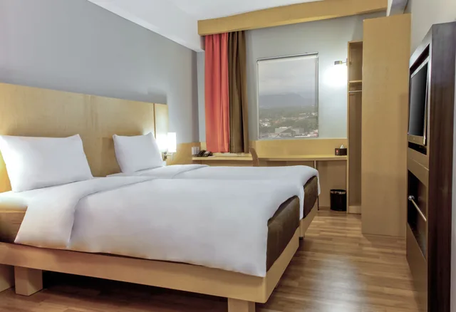 غرفة سوبيريور بسريرين منفصلين، Ibis Padang 2/8