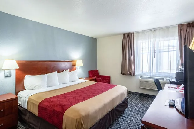 غرفة بسرير كينج، Days Inn by Wyndham Canon City 4/6