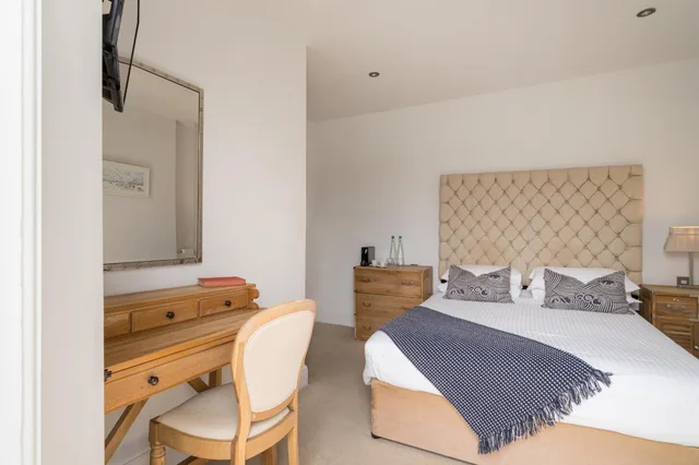غرفة سوبيريور بسرير كينج، The Old Quay House Hotel 2/8