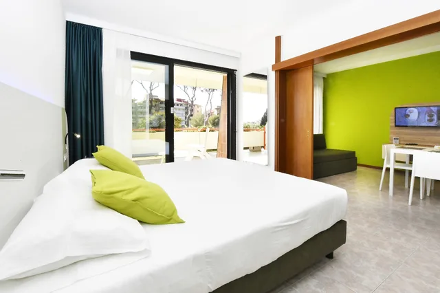 1 Bedroom, Superior, Apartment, Queen and Twin Beds, Sea View, Suites Marilia Apartments 1/10