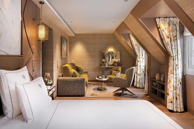 Eiffel, Junior Suite, Queen Bed، Le Demeure Montaigne 2/10