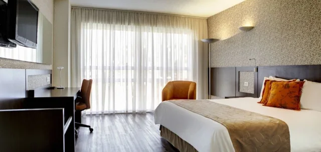 Deluxe, Single, King Bed, Quality Hotel Curitiba 1/1