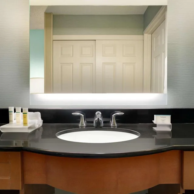2 Bedrooms, Suite, King Bed, Homewood Suites By Hilton Houston-Willowbrook Mall 5/7