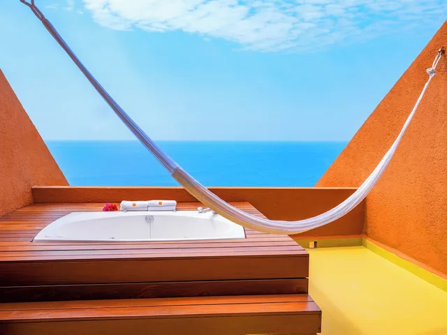 جناح جونيور بسرير كينج، Las Brisas Ixtapa 10/10