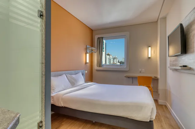 Standard, ibis budget Bh Savassi 2/4
