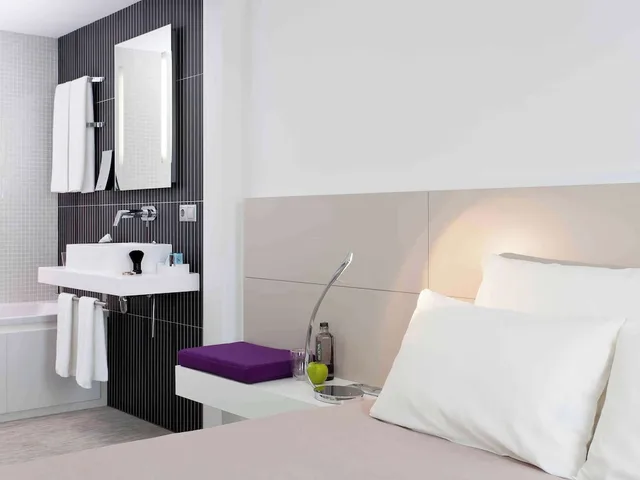جناح سوبيريور بسرير مزدوج وسرير فردي، Novotel Suites Paris Issy Les Moulineaux 4/7