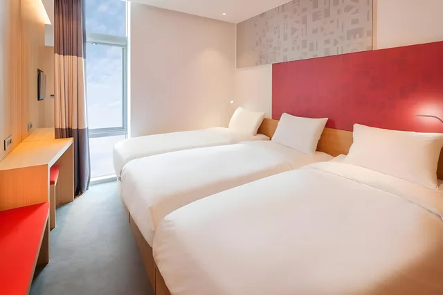 Friends and Family, Triple, 3 Beds، Travelodge Dongdaemun Seoul 2/2