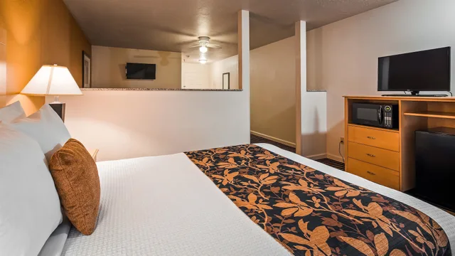 جناح كبير بسريرين كوين، Best Western Plus Executive Inn & Suites 4/6