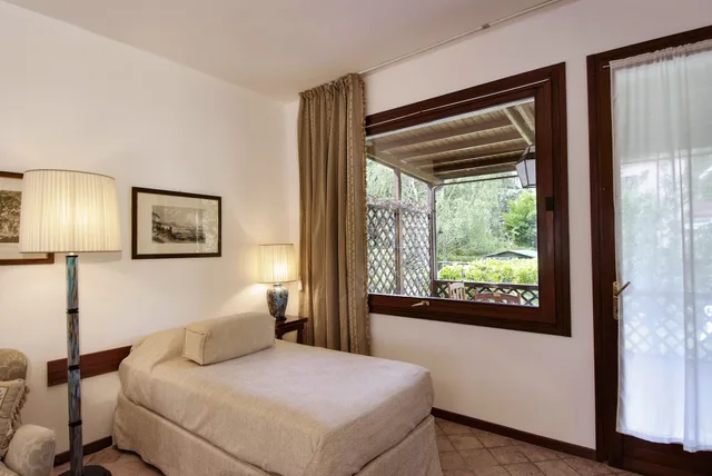 جناح جونيور بسرير كينج، 500 Bed And Breakfast 2/2