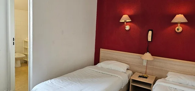غرفة اقتصادية بسريرين منفصلين، Hotel Corona 6/10
