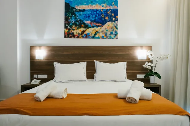 غرفة بسريرين منفصلين، Theo Sunset Bay Hotel 2/3