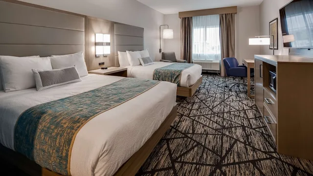 غرفة قياسية بسريرين كوين، Best Western Plus Mid County 1/10