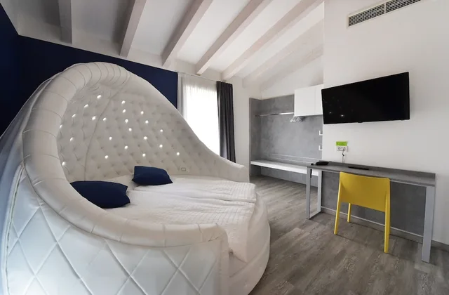شقة تنفيذية بسريرين مزدوجين مع أريكة، Ecohotel Primavera 8/10