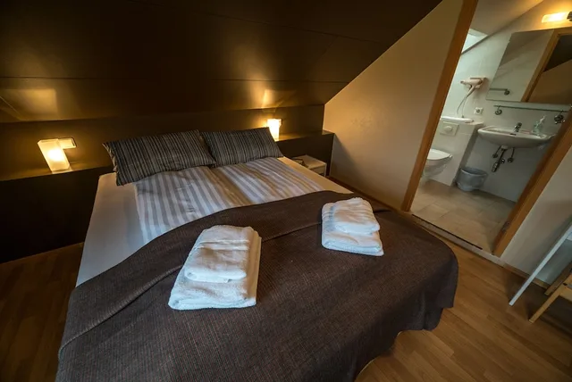 غرفة قياسية بسرير مزدوج، Hotel Breiodalsvik 8/10