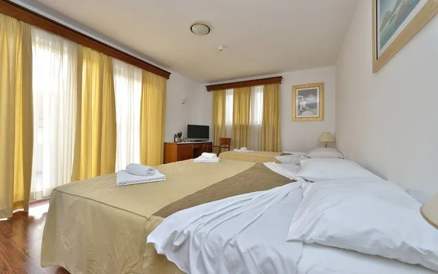 غرفة ثلاثية بثلاثة أسرّة، Hotel Zadar 1/6
