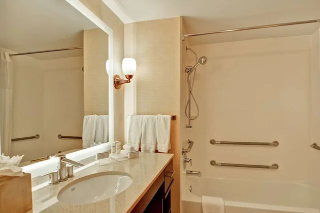 جناح بسرير كينج لذوي الإعاقة، Homewood Suites By Hilton Houston Near The Galleria 4/5