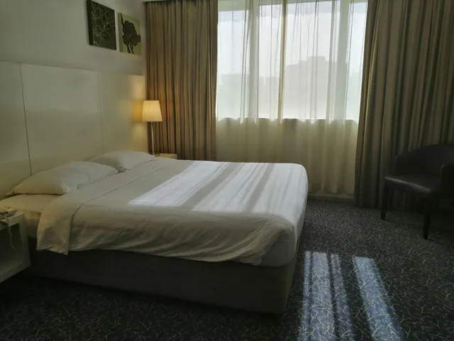 غرفة سوبيريور بسرير مزدوج، Kingsgate Hotel Abu Dhabi By Millennium 5/10