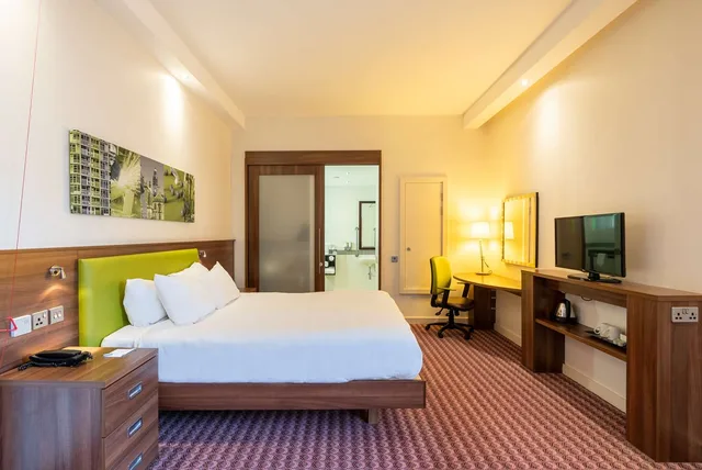 غرفة بسرير كوين مع أريكة لذوي الإعاقة، Hampton By Hilton Sheffield 1/2