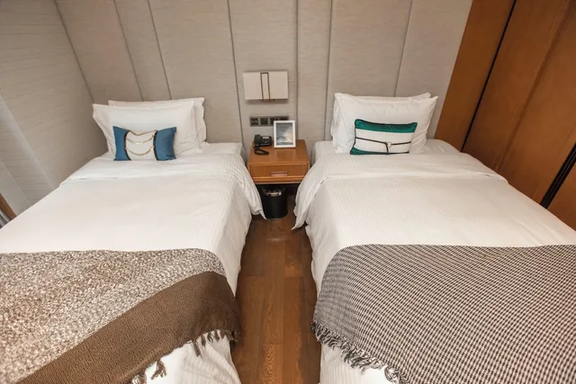 غرفة ديلوكس بسرير كينج وسريرين منفصلين بغرفتي نوم، SOMERSET SWAN LAKE HEFEI 4/6