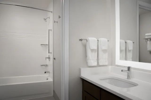 استوديو بسريرين كوين مع أريكة، Staybridge Suites Baltimore Bwi Airport 1/1
