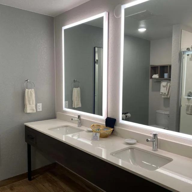 Room, 2 Queen Beds, Accessible, Best Western Lake Lucille Inn 4/5