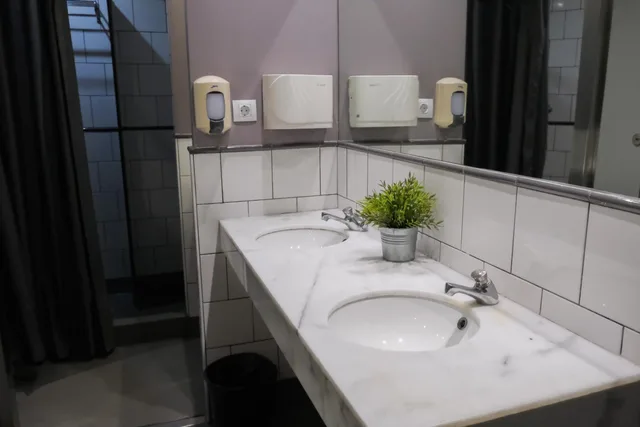 Mixed Dorm, 4 Beds, HelloBCN Hostel 3/5