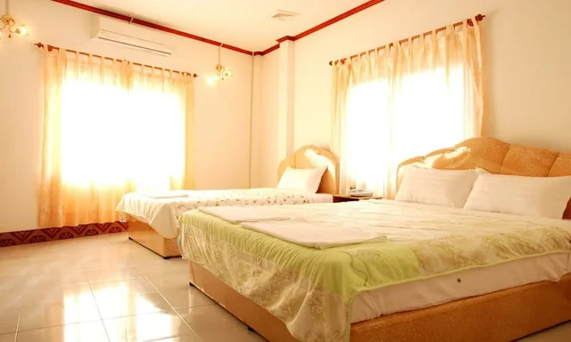 غرفة ثلاثية بسرير مزدوج وسرير فردي، Mekong Sunshine Hotel 1/4