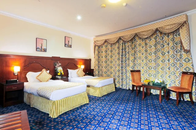 غرفة ديلوكس بسريرين منفصلين، Ramee California Hotel, Juffair 1/6