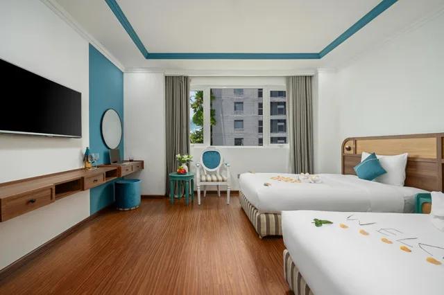 غرفة بريميوم بسرير مزدوج أو سريرين منفصلين بإطلالة جزئية على البحر، PARACEL DANANG HOTEL 2/10
