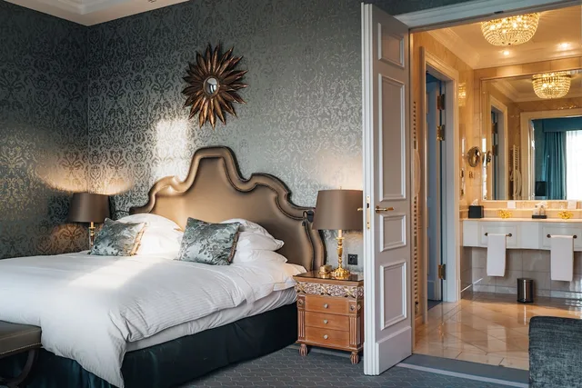 جناح رئاسي بسرير مزدوج، Althoff Grandhotel Schloss Bensberg 1/2