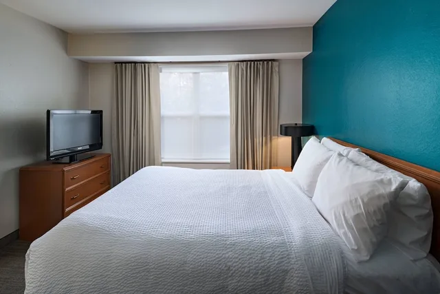 جناح بسريرين مزدوجين بغرفتي نوم، Residence Inn Shreveport Airport 2/3
