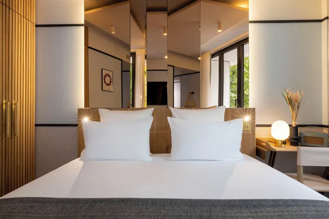 Petite, Queen Bed، Quinzerie Hotel 8/10