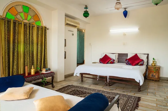 Hotel Lake Ghat Palace, Udaipur 21/53