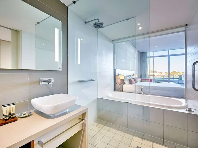 Bliss, Double Bed, Bathtub, The Sebel Mandurah 10/10