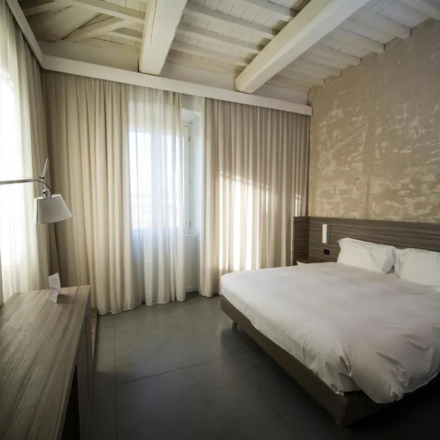 غرفة سوبيريور بسرير مزدوج أو سريرين منفصلين، Hotel & Resort Le Colombare 1/10